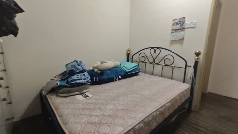 Apartment for Sale at Pangsapuri Sutera Wangi - CHIN FN - Bedroom - PropertyGuru.com.my