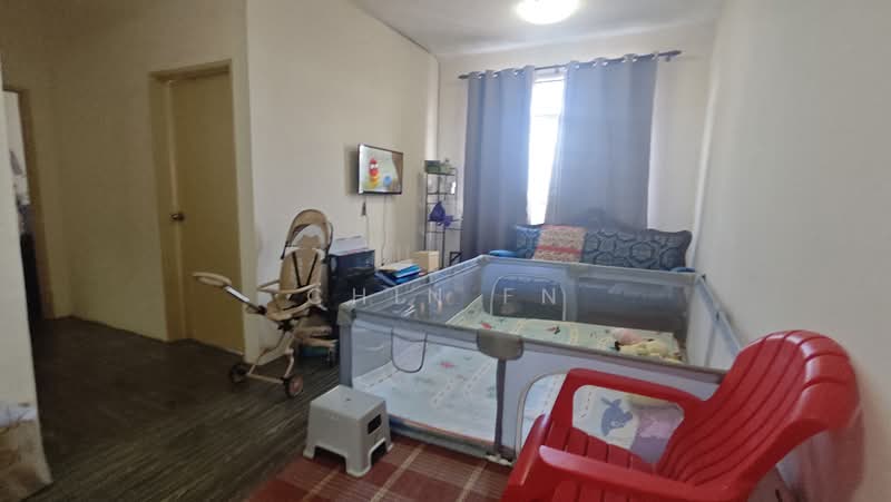 Apartment for Sale at Pangsapuri Sutera Wangi - CHIN FN - Living Room - PropertyGuru.com.my