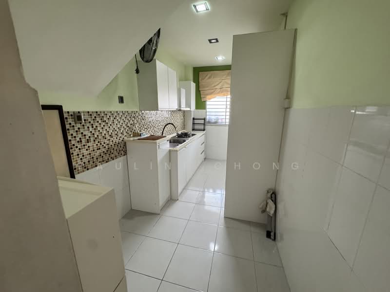 Rumah Bandar untuk Disewa di Batu Caves (Selangor) - Pauline Chong - Kitchen - PropertyGuru.com.my