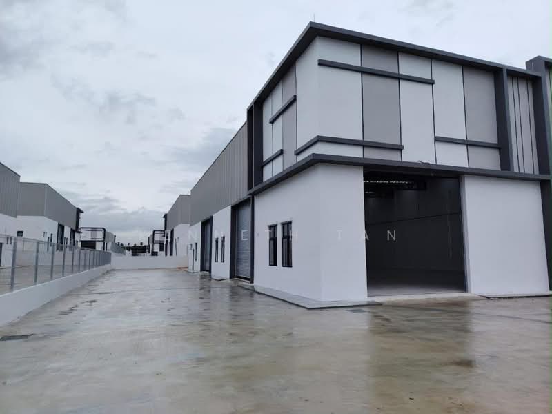 Kilang untuk Disewa di Eco Business Park 1 (Johor Bahru) - Kenneth Tan - Exterior - PropertyGuru.com.my