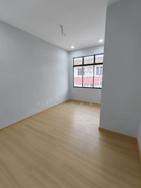 Rumah Teres 2-Tingkat untuk Dijual di Taman Puteri Wangsa (Ulu Tiram) - Ken Chai - PropertyGuru.com.my
