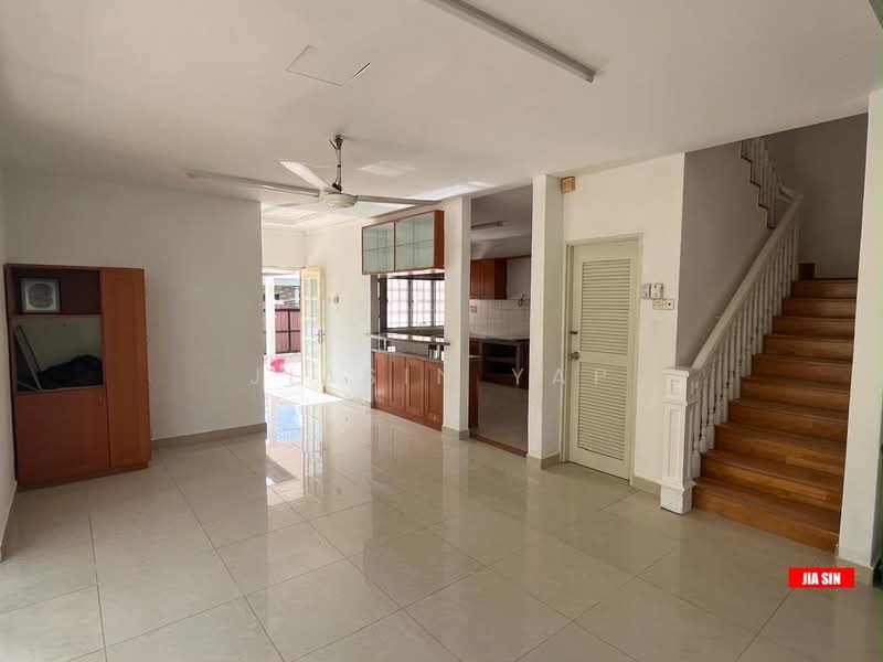 Rumah Berkembar untuk Dijual di Pantai Jerejak (Bayan Lepas) - Jiasin Yap - Living Room - PropertyGuru.com.my