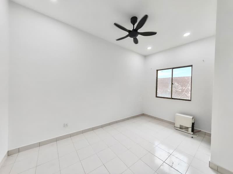 Rumah Teres 2-Tingkat untuk Dijual di Taman Puteri Wangsa (Ulu Tiram) - Ken Chai - PropertyGuru.com.my