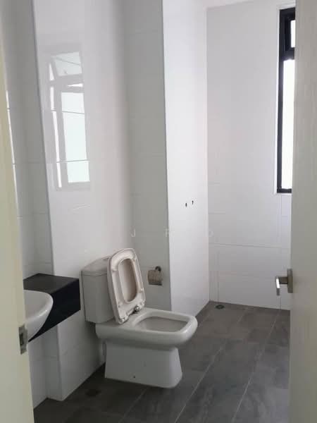 Condominium for Sale at Grace Residence - S J Foo - Bathroom - PropertyGuru.com.my