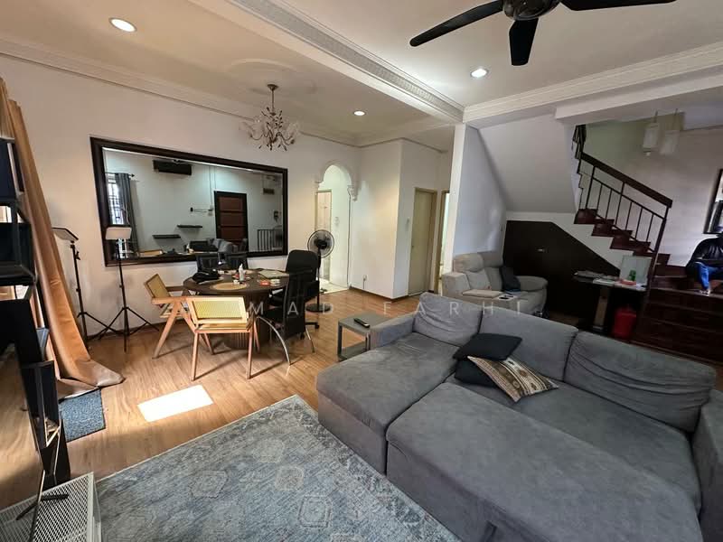 Cluster House for Sale in Bandar Bukit Mahkota (Bangi) - Ahmad Farhi - Living Room - PropertyGuru.com.my