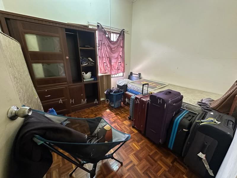 Cluster House for Sale in Bandar Bukit Mahkota (Bangi) - Ahmad Farhi - Bedroom - PropertyGuru.com.my
