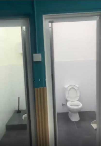 Shop / Office untuk Disewa di Kawasan Perniagaan Teras Jaya (Butterworth) - Hailey Ch'ng - Bathroom - PropertyGuru.com.my