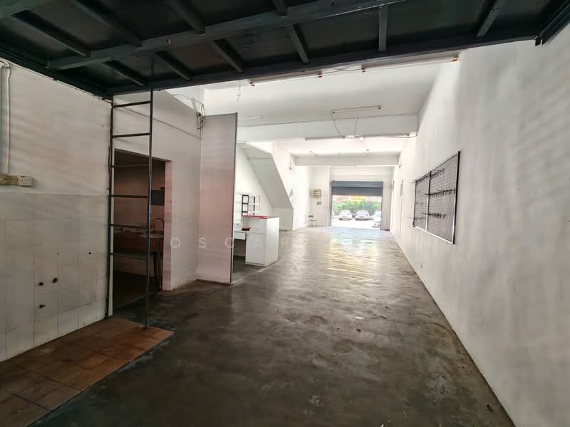 Shop for Rent in Alam Budiman (Shah Alam) - Oscar Lee - Interior - PropertyGuru.com.my