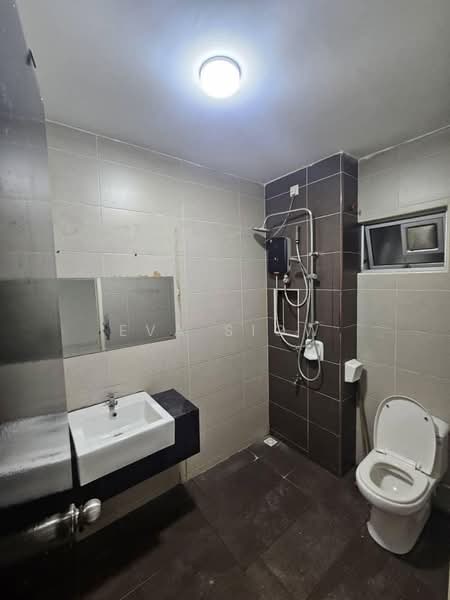 Rumah Teres 2-Tingkat untuk Dijual di Taman Mutiara Rini (Skudai) - Eva Siow - Bathroom - PropertyGuru.com.my