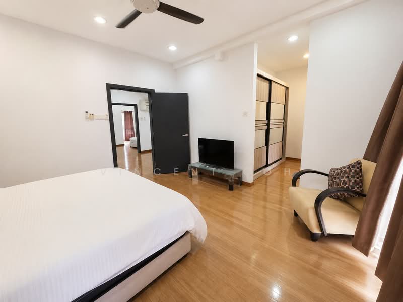 Rumah Teres 2.5-Tingkat untuk Dijual di Sutera Damansara (Damansara Damai) - Vincent Goh - Bedroom - PropertyGuru.com.my
