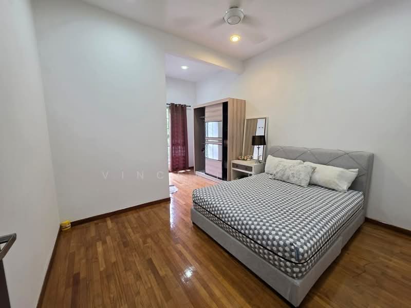 Rumah Teres 2.5-Tingkat untuk Dijual di Sutera Damansara (Damansara Damai) - Vincent Goh - Bedroom - PropertyGuru.com.my