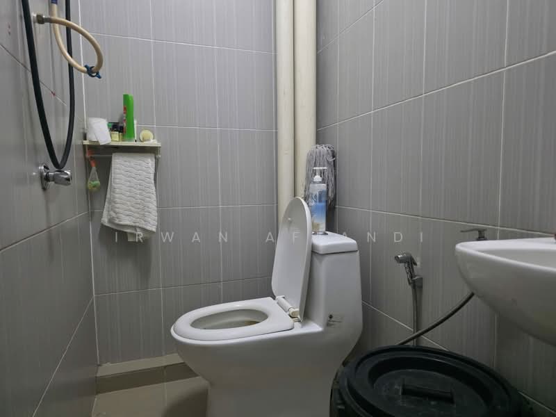 Pangsapuri untuk Dijual di Impian Kota - Irwan Affandi - Bathroom - PropertyGuru.com.my