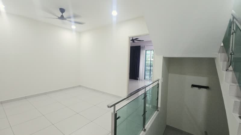 3-storey Terraced House for Sale in Tiara South (Semenyih) - Grace Tan - PropertyGuru.com.my