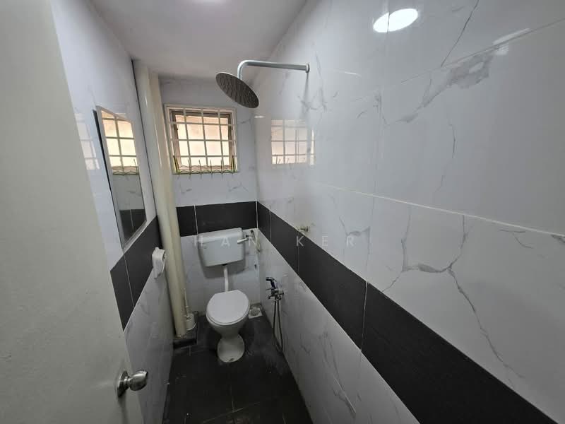 Apartment for Sale at Starville - Han Ker - Bathroom - PropertyGuru.com.my