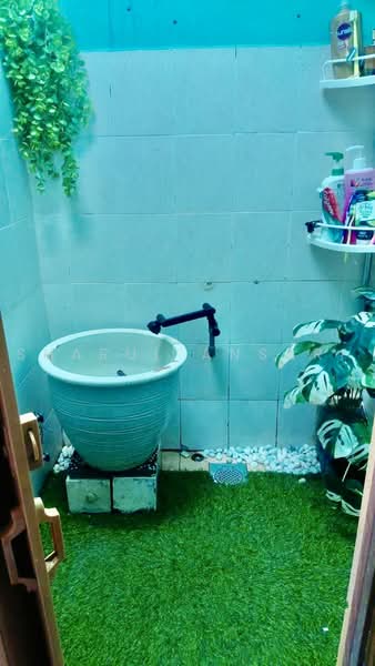 1-storey Terraced House for Sale in Taman Vista Jaya (Port Dickson) - Sharul Ansari - Bathroom - PropertyGuru.com.my