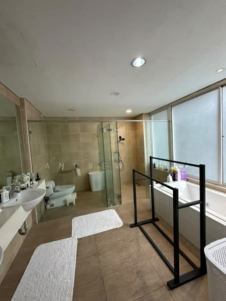Kondominium untuk Disewa di Menara Bintang Goldhill - Andrew Yap - Bathroom - PropertyGuru.com.my
