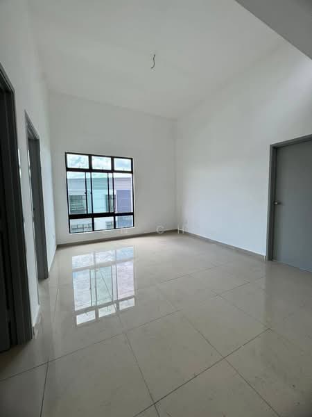 Rumah Teres 2-Tingkat untuk Dijual di Taman Bestari Indah (Ulu Tiram) - Ken Chai - PropertyGuru.com.my