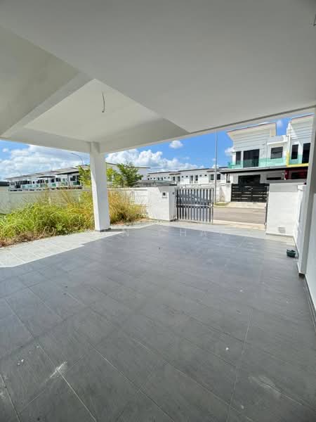 Rumah Teres 2-Tingkat untuk Dijual di Taman Bestari Indah (Ulu Tiram) - Ken Chai - PropertyGuru.com.my