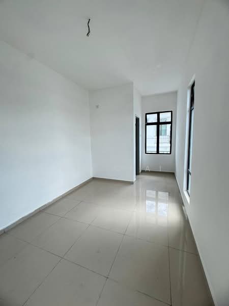 Rumah Teres 2-Tingkat untuk Dijual di Taman Bestari Indah (Ulu Tiram) - Ken Chai - PropertyGuru.com.my