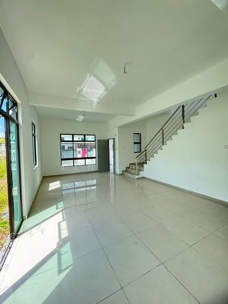 Rumah Teres 2-Tingkat untuk Dijual di Taman Bestari Indah (Ulu Tiram) - Ken Chai - PropertyGuru.com.my