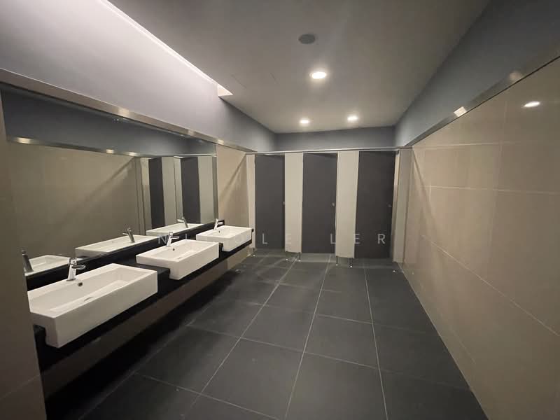 Office for Rent in Seksyen U1 (Glenmarie) - Nicole Ler - Bathroom - PropertyGuru.com.my