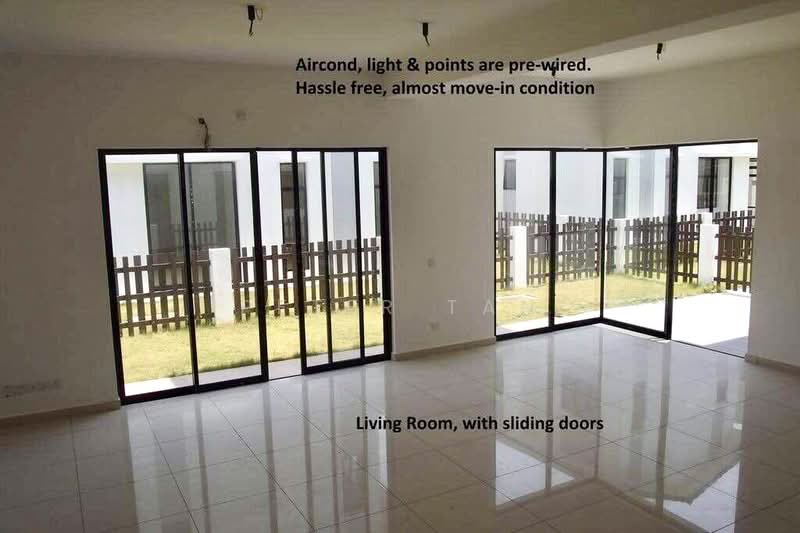 Rumah Kluster untuk Dijual di Setia Ecohill (Semenyih) - Peter Tan - Living Room - PropertyGuru.com.my