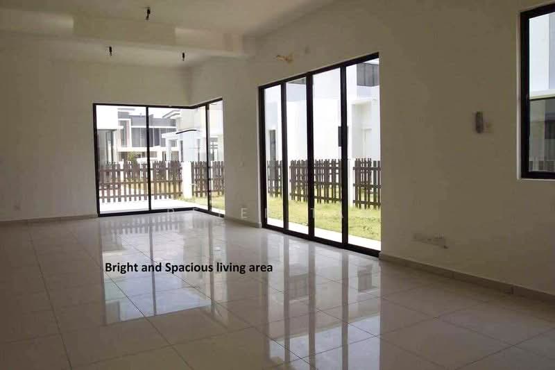 Rumah Kluster untuk Dijual di Setia Ecohill (Semenyih) - Peter Tan - Living Room - PropertyGuru.com.my