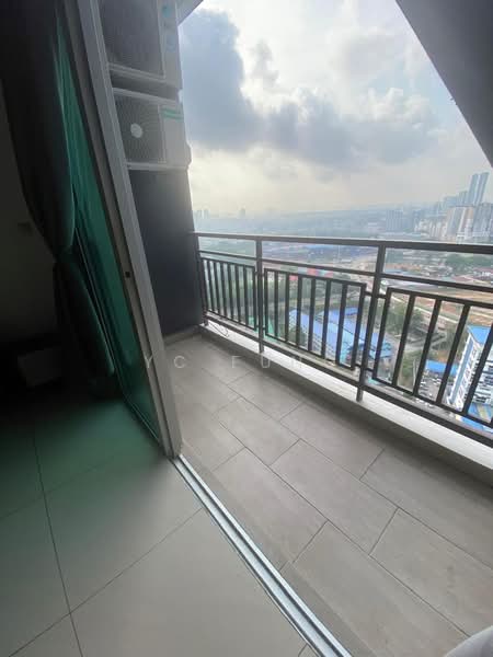 Kediaman Servis untuk Disewa di SKS Habitat - YC Fung - Balcony - PropertyGuru.com.my