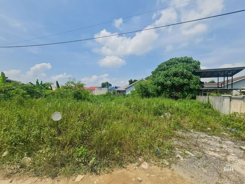 Tanah Kediaman untuk Dijual di Kampung Jalan Kebun (Shah Alam) - Nik Hazizullah - PropertyGuru.com.my