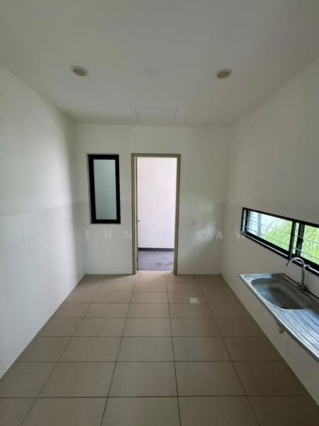Rumah Berkembar untuk Dijual di Klang (Selangor) - Dennis Saw - Kitchen - PropertyGuru.com.my