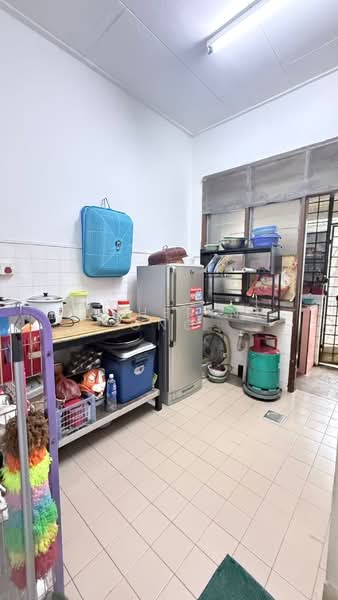1.5-storey Terraced House for Sale in Taman Molek (Johor Bahru) - Catherine Ong - PropertyGuru.com.my