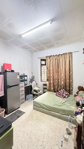 1.5-storey Terraced House for Sale in Taman Molek (Johor Bahru) - Catherine Ong - PropertyGuru.com.my