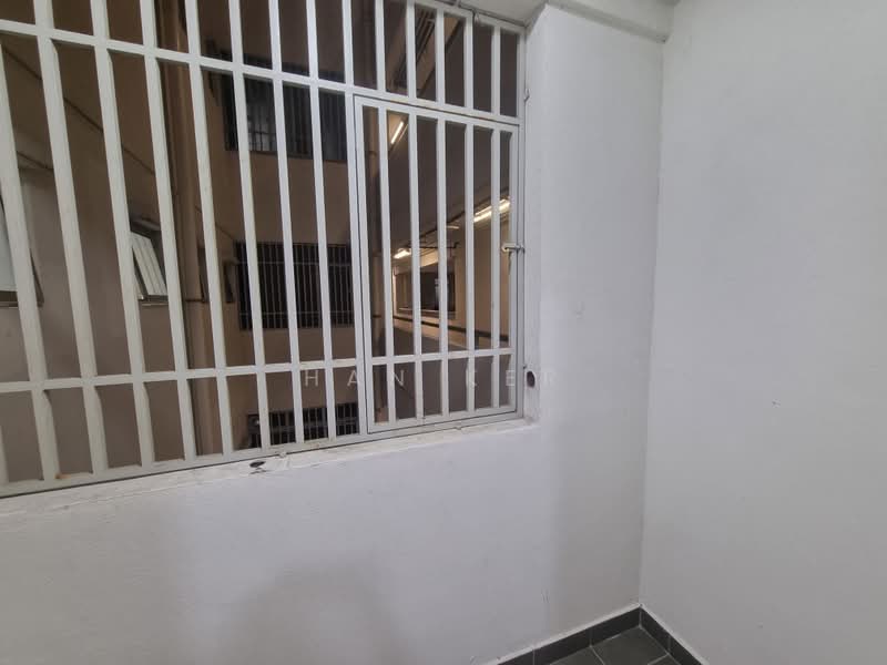 Pangsapuri untuk Disewa di Harmoni 1 - Han Ker - Corridor - PropertyGuru.com.my