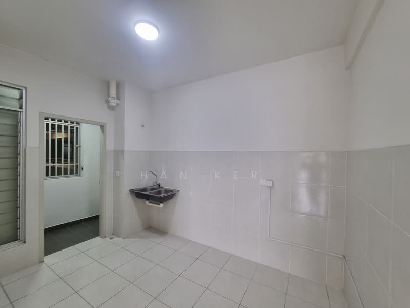 Pangsapuri untuk Disewa di Harmoni 1 - Han Ker - Kitchen - PropertyGuru.com.my