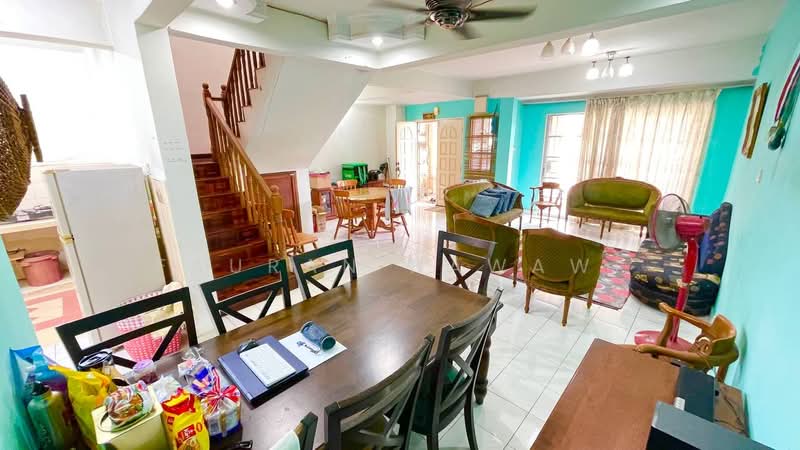 Rumah Teres 2-Tingkat untuk Dijual di Kota Damansara (Selangor) - Fauran Nawawi - Living Room - PropertyGuru.com.my