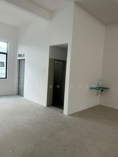 Shop for Rent in Pekan Nanas (Johor) - Herman Chen - Interior - PropertyGuru.com.my