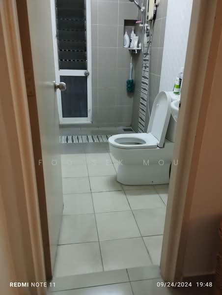 Condominium for Rent at The Zest @ Kinrara 9 - Foo Sek Mou - Bathroom - PropertyGuru.com.my