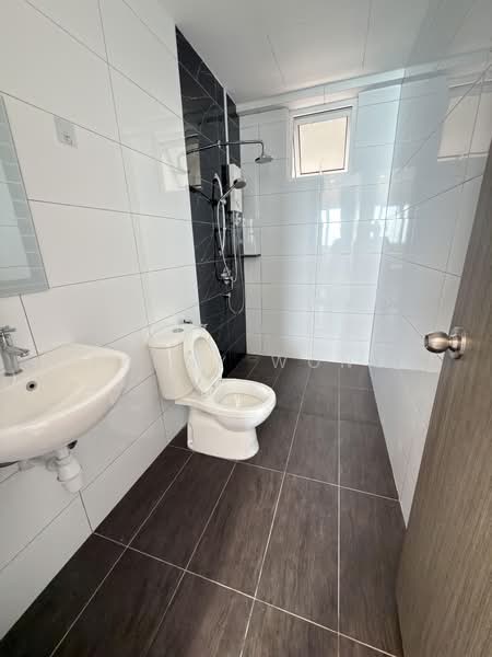 Kondominium untuk Dijual di Zen 6 - Fanny Wong - Bathroom - PropertyGuru.com.my