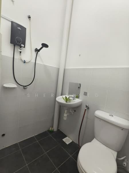 Rumah Teres 2-Tingkat untuk Disewa di Taman Pulai Mutiara (Iskandar Puteri (Nusajaya)) - Sherlin To - Bathroom - PropertyGuru.com.my