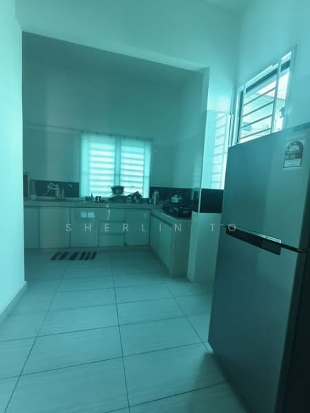 Rumah Teres 2-Tingkat untuk Dijual di Bandar Putra (Kulai) - Sherlin To - Kitchen - PropertyGuru.com.my