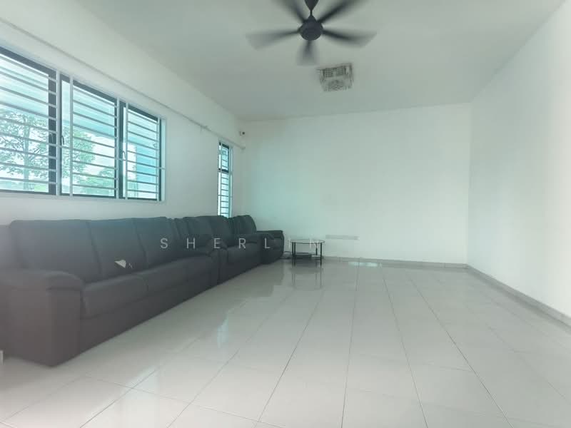 Rumah Teres 2-Tingkat untuk Dijual di Bandar Putra (Kulai) - Sherlin To - Living Room - PropertyGuru.com.my