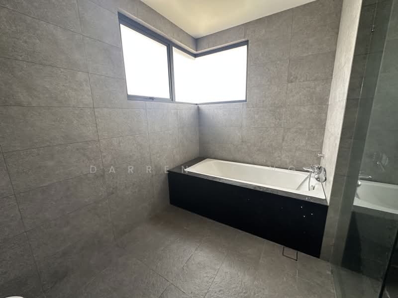 Bungalow House for Sale in Jade Hills (Kajang) - Darren Leong - Bathroom - PropertyGuru.com.my