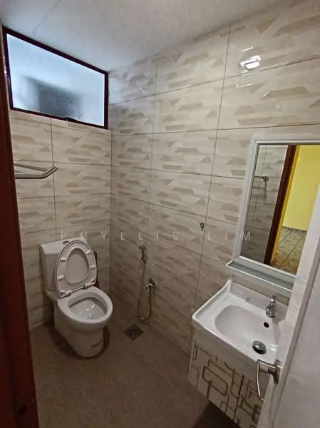 Office for Rent in Pelangi Damansara (Petaling Jaya) - Phyllis Lim - Bathroom - PropertyGuru.com.my