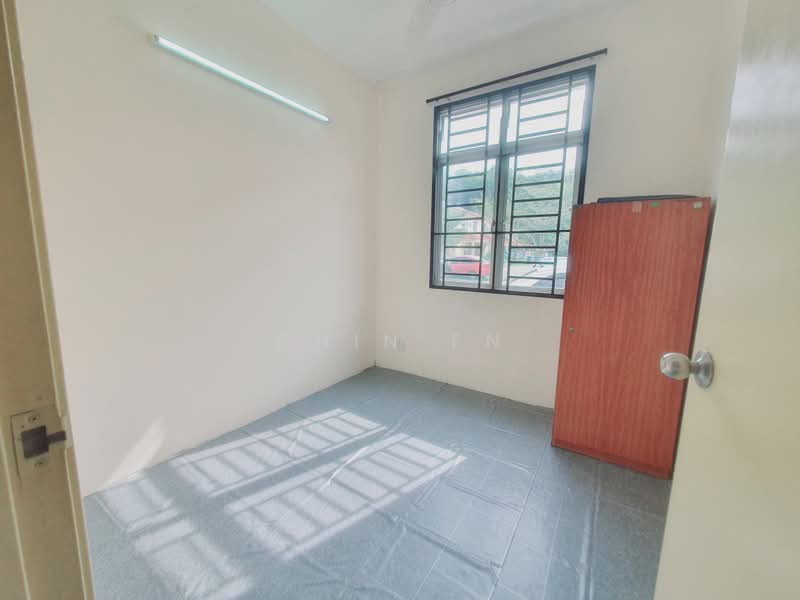 Apartment for Sale at Pangsapuri Sutera Wangi - CHIN FN - Interior - PropertyGuru.com.my