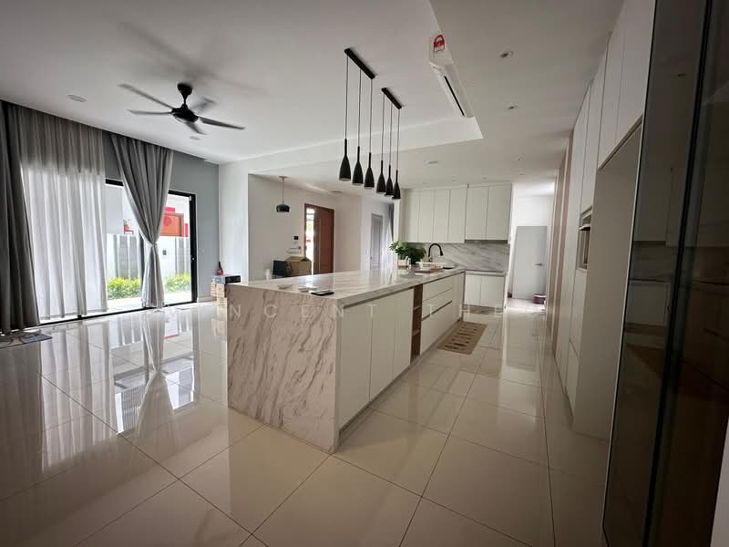 Semi-Detached House for Sale in Bandar Tropicana Aman (Telok Panglima Garang) - Vincent Theo - Kitchen - PropertyGuru.com.my