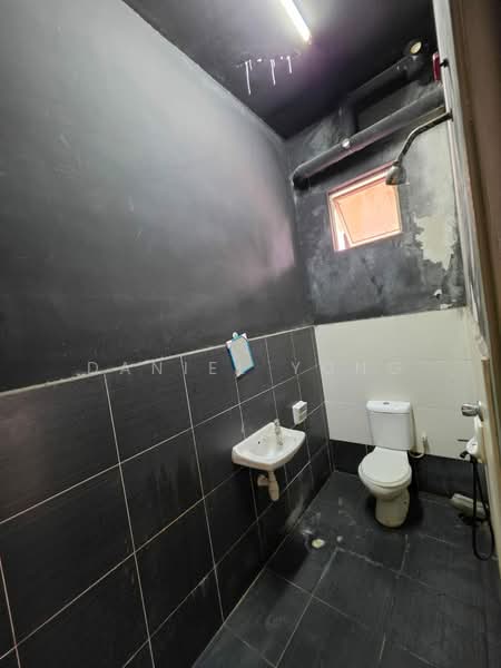 Shop for Sale in Kota Masai (Pasir Gudang) - Daniel Yong - Bathroom - PropertyGuru.com.my