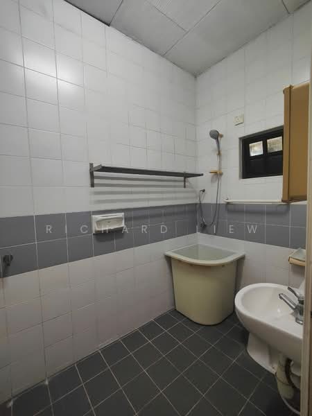 Rumah Teres 2-Tingkat untuk Dijual di Damansara Jaya (Petaling Jaya) - Richard Liew - Bathroom - PropertyGuru.com.my