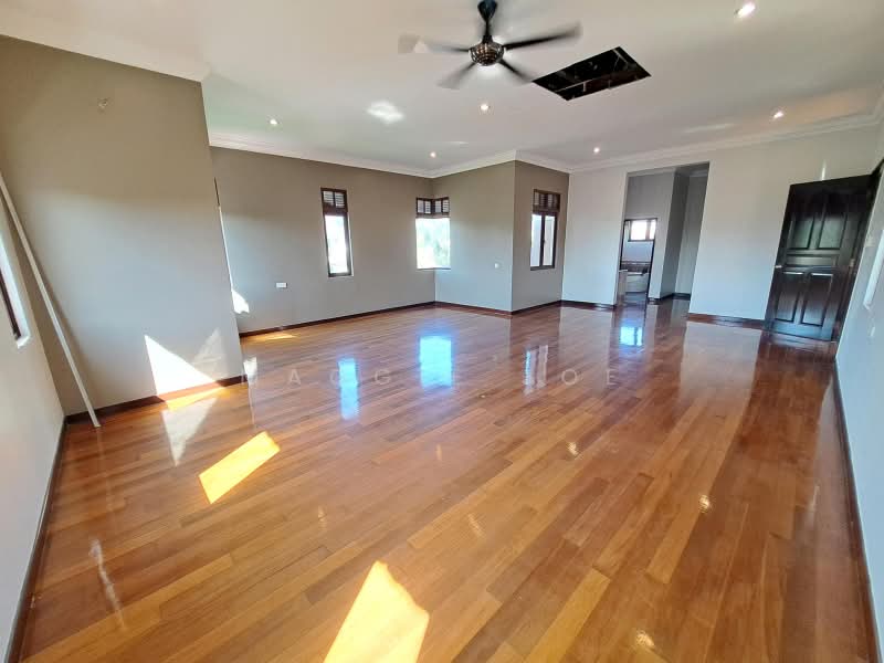Bungalow House for Sale in Sepang (Selangor) - Maggie Joe - Living Room - PropertyGuru.com.my