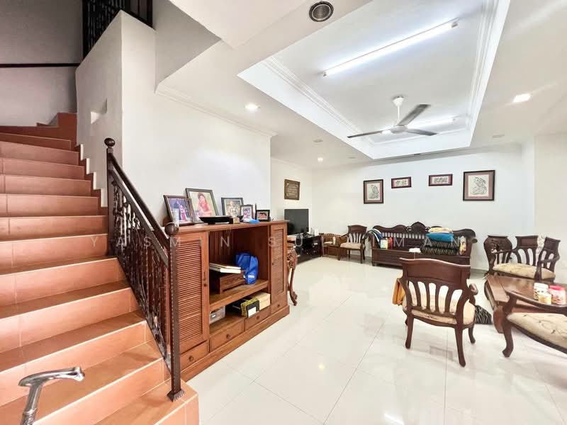 Terraced House for Sale in Sungai Buloh (Selangor) - Yasmin Sulaiman - Living Room - PropertyGuru.com.my