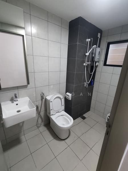 Kediaman Servis untuk Disewa di D'Vine - Sean Gan - Bathroom - PropertyGuru.com.my